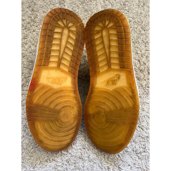 Air Jordan 1 Mid New Love Size 7 Men - Picture 3 of 4